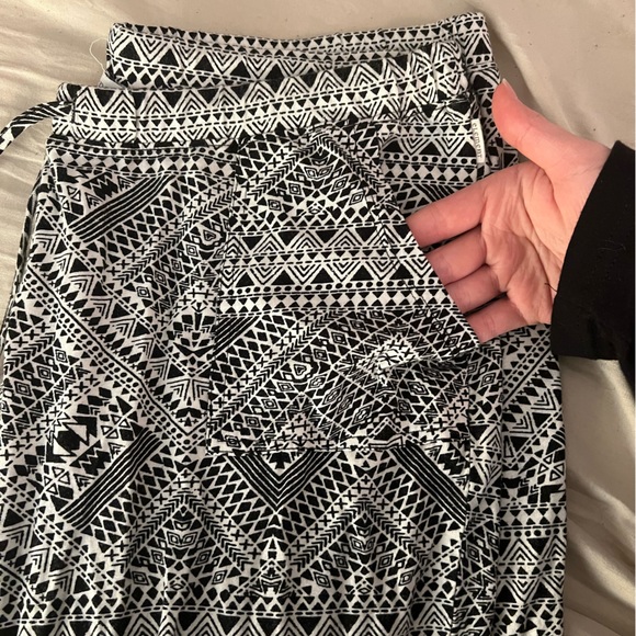 Element Patterned Pants - Picture 5 of 5